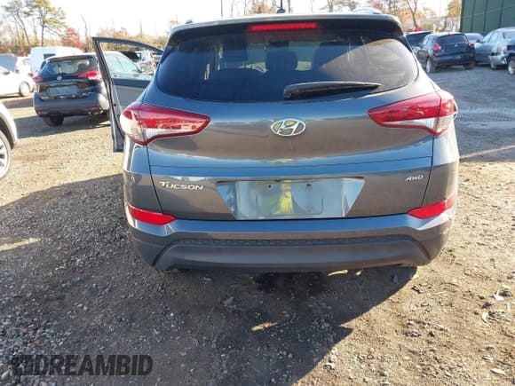 ✅ 2017 Hyundai Tucson SE • VIN: KM8J3CA46HU401504 • Лот: 43629447. Опубликован ранее на IAAI с пробегом 142 154 миль. Бесплатный доступ к архиву аукционных продаж из США и подробный отчёт об истории автомобиля на DreamBid. Изображение 6.
