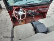 ✅ 1977 Jeep CJ • VIN: J7A93EH083208 • Lot: 71854515. Wystawiony na Copart z przebiegiem 27 819 mil. Bezpłatny archiwum sprzedaży aukcyjnych z USA i szczegółowy raport historii pojazdu na DreamBid. Zdjęcie 8.