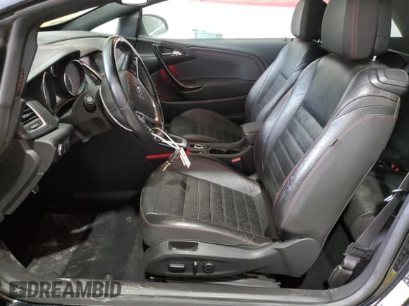 ✅ 2019 Buick Cascada Sport Touring • VIN: W04WJ3N53KG335187 • Лот: 55667575. Опубликован ранее на Copart с пробегом 80 938 миль. Бесплатный доступ к архиву аукционных продаж из США и подробный отчёт об истории автомобиля на DreamBid. Изображение 7.