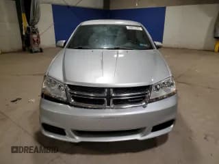 ✅ 2012 Dodge Avenger SXT • VIN: 1C3CDZCB1CN194939 • Lot: 78853284. Wystawiony na Copart z przebiegiem 123 146 mil. Bezpłatny archiwum sprzedaży aukcyjnych z USA i szczegółowy raport historii pojazdu na DreamBid. Zdjęcie 5.