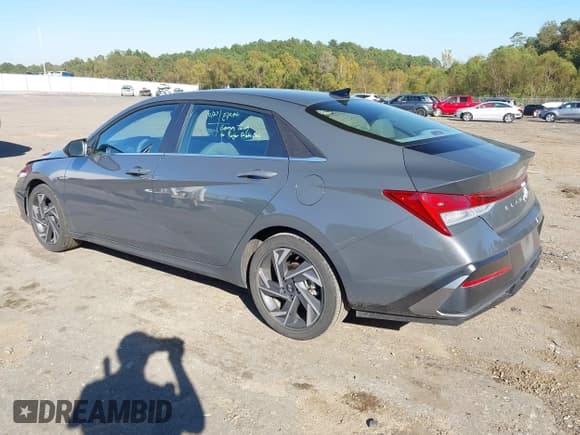 ✅ 2025 Hyundai Elantra SEL Convenience • VIN: KMHLS4DG0SU951487 • Лот: 43623170. Опубликован ранее на IAAI с пробегом 19 172 миль. Бесплатный доступ к архиву аукционных продаж из США и подробный отчёт об истории автомобиля на DreamBid. Изображение 3.