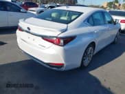 ✅ 2022 Lexus ES 300h Luxury • VIN: 58AEA1C14NU021371 • Лот: 41831043. Опубликован ранее на IAAI с пробегом 10 690 миль. Бесплатный доступ к архиву аукционных продаж из США и подробный отчёт об истории автомобиля на DreamBid. Изображение 4.