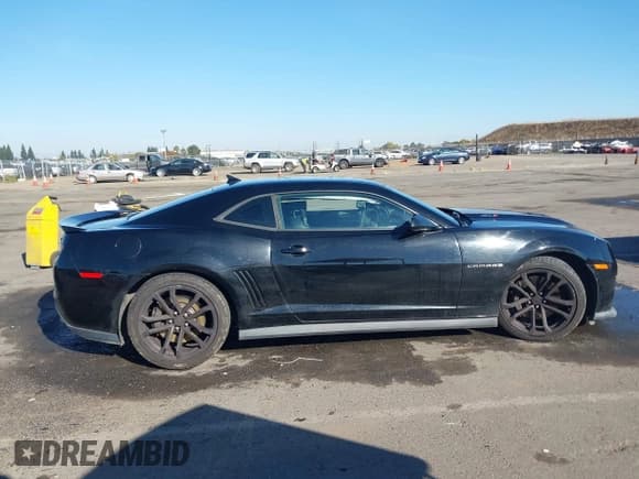 ✅ 2013 Chevrolet Camaro ZL1 • VIN: 2G1FL1EP8D9804807 • Lot: 43573777. Listed on IAAI with 110,457 mi. Free auction sales archive from the USA and detailed vehicle history report at DreamBid. Image 13.