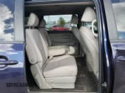 ✅ 2020 Kia Sedona LX • VIN: KNDMB5C19L6644062 • Lot: 90030615. Wystawiony na Copart z przebiegiem 99 041 mil. Bezpłatny archiwum sprzedaży aukcyjnych z USA i szczegółowy raport historii pojazdu na DreamBid. Zdjęcie 11.