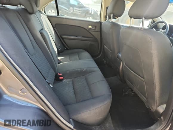 ✅ 2012 Ford Fusion SE • VIN: 3FAHP0HG4CR380325 • Лот: 70033005. Опубликован ранее на Copart с пробегом 122 769 миль. Бесплатный доступ к архиву аукционных продаж из США и подробный отчёт об истории автомобиля на DreamBid. Изображение 10.