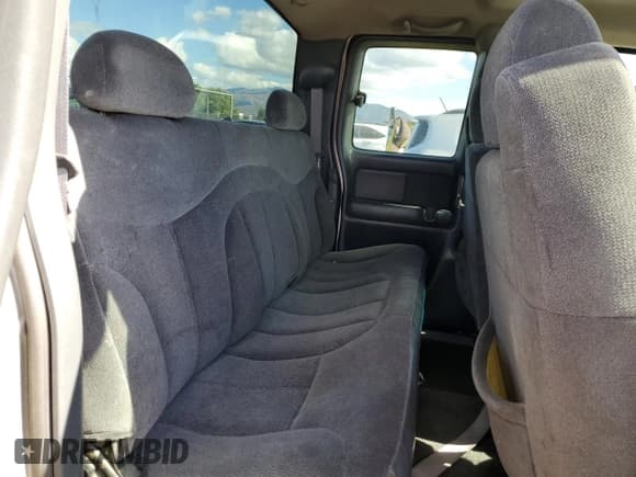 ✅ 2001 GMC Sierra 1500 SLE • VIN: 2GTEC19V911184796 • Lot: 93473925. Listed on Copart with 134,844 mi. Free auction sales archive from the USA and detailed vehicle history report at DreamBid. Image 10.