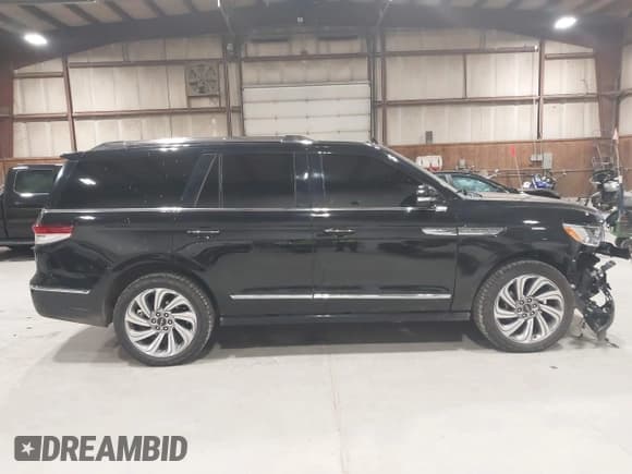 ✅ 2022 Lincoln Navigator Reserve • VIN: 5LMJJ2LT3NEL15090 • Лот: 43728214. Опубликован ранее на IAAI с пробегом 39 473 миль. Бесплатный доступ к архиву аукционных продаж из США и подробный отчёт об истории автомобиля на DreamBid. Изображение 13.