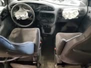 ✅ 2000 Dodge Caravan SE • VIN: 2B4GP44R7YR564060 • Lot: 65222115. Listed on Copart with Not provided. Free auction sales archive from the USA and detailed vehicle history report at DreamBid. Image 8.