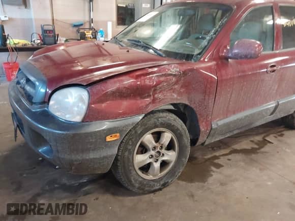 2005 Hyundai Santa Fe GLS с VIN KM8SC73EX5U935778, выставлен на аукционе IAAI как лот 41401893 с пробегом 248 365 миль миль и . История ставок и продаж доступна на DreamBid. Изображение 6.