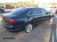 ✅ 2017 Volkswagen Passat SE • VIN: 1VWBT7A3XHC017610 • Лот: 43606872. Опубликован ранее на IAAI с пробегом 71 153 миль. Бесплатный доступ к архиву аукционных продаж из США и подробный отчёт об истории автомобиля на DreamBid. Изображение 4.