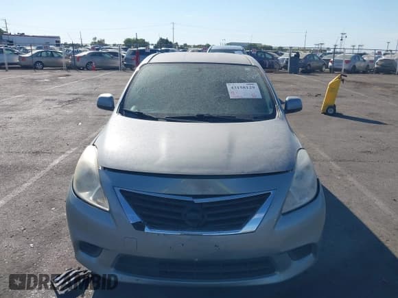 ✅ 2014 Nissan Versa S • VIN: 3N1CN7APXEK455119 • Лот: 43158129. Опубликован ранее на IAAI с пробегом 132 334 миль. Бесплатный доступ к архиву аукционных продаж из США и подробный отчёт об истории автомобиля на DreamBid. Изображение 6.