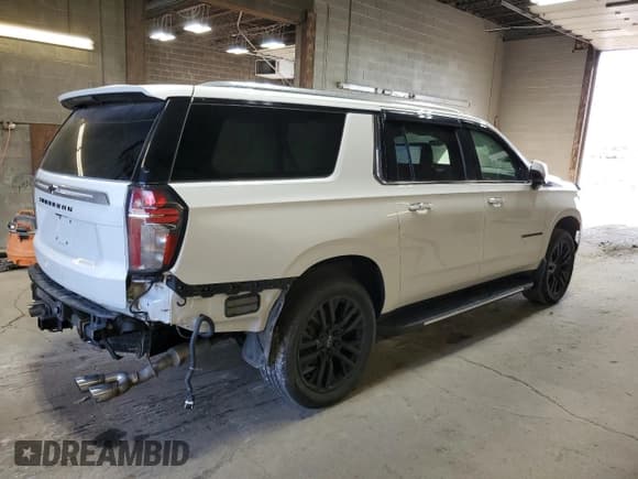 ✅ 2021 Chevrolet Suburban High Country • VIN: 1GNSKGKL6MR426724 • Lot: 74286054. Wystawiony na Copart z przebiegiem 36 428 mil. Bezpłatny archiwum sprzedaży aukcyjnych z USA i szczegółowy raport historii pojazdu na DreamBid. Zdjęcie 3.
