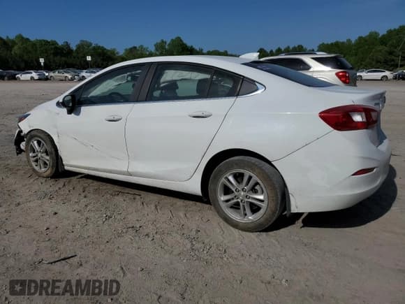 ✅ 2017 Chevrolet Cruze LT • VIN: 1G1BE5SM1H7238748 • Lot: 49433433. Listed on Copart with 100,214 mi. Free auction sales archive from the USA and detailed vehicle history report at DreamBid. Image 2.
