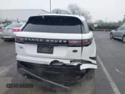 ✅ 2018 Land Rover Range Rover Velar S • VIN: SALYB2RX5JA722934 • Лот: 41620738. Опубликован ранее на IAAI с пробегом 96 804 миль. Бесплатный доступ к архиву аукционных продаж из США и подробный отчёт об истории автомобиля на DreamBid. Изображение 15.