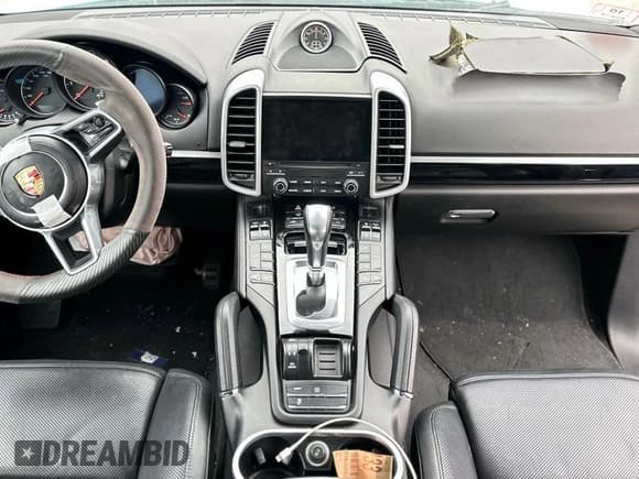 ✅ 2017 Porsche Cayenne • VIN: WP1AA2A20HKA80380 • Lot: 78863734. Listed on Copart with 158,920 mi. Free auction sales archive from the USA and detailed vehicle history report at DreamBid. Image 9.