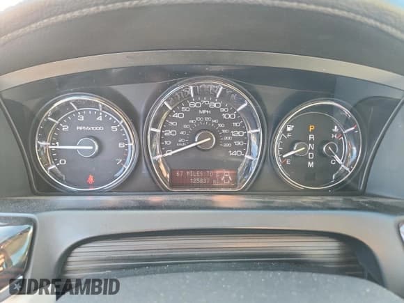 ✅ 2011 Lincoln MKS • VIN: 1LNHL9DR6BG615164 • Lot: 90116955. Listed on Copart with 125,837 mi. Free auction sales archive from the USA and detailed vehicle history report at DreamBid. Image 9.