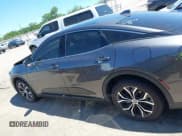 ✅ 2024 Toyota Crown XLE • VIN: JTDAAAAF4R3018149 • Lot: 42293604. Wystawiony na IAAI z przebiegiem 22 408 mil. Bezpłatny archiwum sprzedaży aukcyjnych z USA i szczegółowy raport historii pojazdu na DreamBid. Zdjęcie 15.