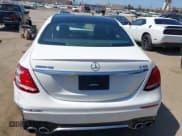 ✅ 2019 Mercedes-Benz E 53 AMG • VIN: WDDZF6BBXKA493065 • Lot: 42519867. Listed on IAAI with 53,105 mi. Free auction sales archive from the USA and detailed vehicle history report at DreamBid. Image 15.