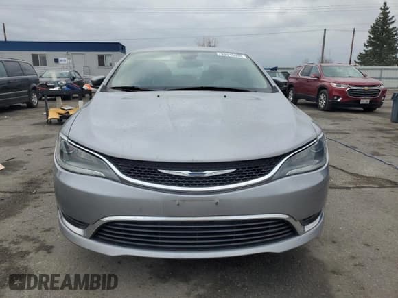 ✅ 2015 Chrysler 200 Limited • VIN: 1C3CCCAB3FN730183 • Лот: 93910035. Опубликован ранее на Copart с пробегом 125 508 миль. Бесплатный доступ к архиву аукционных продаж из США и подробный отчёт об истории автомобиля на DreamBid. Изображение 5.