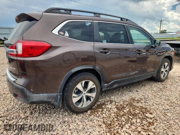 ✅ 2020 Subaru Ascent Premium • VIN: 4S4WMACD1L3437250 • Lot: 63868905. Listed on Copart with 69,631 mi. Free auction sales archive from the USA and detailed vehicle history report at DreamBid. Image 3.