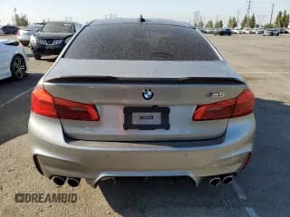 ✅ 2020 BMW M5 Competition • VIN: WBSJF0C09LCD44004 • Lot: 62983223. Wystawiony na Copart z przebiegiem 17 529 mil. Bezpłatny archiwum sprzedaży aukcyjnych z USA i szczegółowy raport historii pojazdu na DreamBid. Zdjęcie 6.