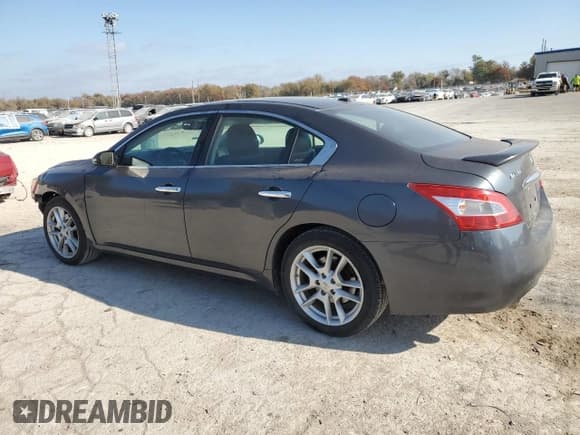 ✅ 2011 Nissan Maxima SV • VIN: 1N4AA5AP7BC805446 • Lot: 92507395. Listed on Copart with 188,678 mi. Free auction sales archive from the USA and detailed vehicle history report at DreamBid. Image 2.