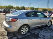✅ 2010 Mazda 3 i Sport • VIN: JM1BL1SG2A1341136 • Lot: 68783225. Wystawiony na Copart z przebiegiem Nie podano. Bezpłatny archiwum sprzedaży aukcyjnych z USA i szczegółowy raport historii pojazdu na DreamBid. Zdjęcie 3.