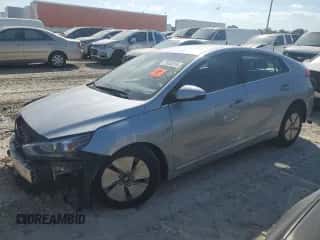 2020 Hyundai Ioniq SE с VIN KMHC75LC6LU242859, выставлен на аукционе Copart как лот 72403234 с пробегом 59 294 миль миль и Списание • Salvage title. История ставок и продаж доступна на DreamBid. Изображение 1.