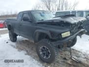 ✅ 2000 Dodge Dakota Sport • VIN: 1B7GG22N5YS524596 • Lot: 41343862. Wystawiony na IAAI z przebiegiem 145 147 mil. Bezpłatny archiwum sprzedaży aukcyjnych z USA i szczegółowy raport historii pojazdu na DreamBid. Zdjęcie 1.