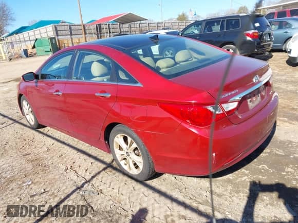 2012 Hyundai Sonata SE with VIN 5NPEC4AC9CH486666, listed as a IAAI auction lot 41340618 with 173,761 mi miles and . Bid and sale history available at DreamBid. Image 3.