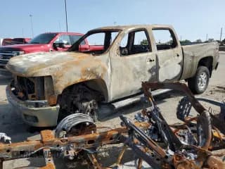 ✅ 2013 Chevrolet Silverado 2500HD LT • VIN: 1GC1KXC8XDF106791 • Lot: 68499454. Wystawiony na Copart z przebiegiem Nie podano. Bezpłatny archiwum sprzedaży aukcyjnych z USA i szczegółowy raport historii pojazdu na DreamBid. Zdjęcie 1.