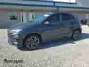 2022 Hyundai Kona N Line z VIN KM8K3CA30NU928140, wystawiony jako Copart lot #57998115 z przebiegiem 16 778 mil mil oraz Szkoda całkowita • Salvage title. Historia ofert i sprzedaży dostępna na DreamBid. Obrazek 1.