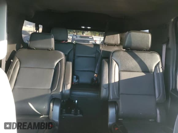 ✅ 2022 GMC Yukon XL Denali • VIN: 1GKS2JKL0NR122848 • Lot: 89528905. Wystawiony na Copart z przebiegiem 16 274 mil. Bezpłatny archiwum sprzedaży aukcyjnych z USA i szczegółowy raport historii pojazdu na DreamBid. Zdjęcie 10.