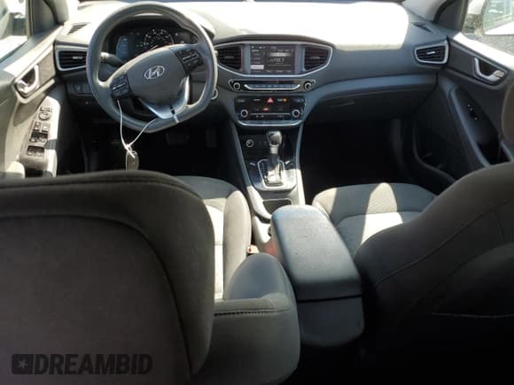 ✅ 2017 Hyundai Ioniq Blue • VIN: KMHC65LC2HU024735 • Lot: 48718665. Wystawiony na Copart z przebiegiem 336 498 mil. Bezpłatny archiwum sprzedaży aukcyjnych z USA i szczegółowy raport historii pojazdu na DreamBid. Zdjęcie 8.