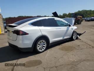 ✅ 2021 Tesla Model X Long Range Plus • VIN: 5YJXCDE26MF324021 • Lot: 71588185. Listed on Copart with 50,969 mi. Free auction sales archive from the USA and detailed vehicle history report at DreamBid. Image 3.