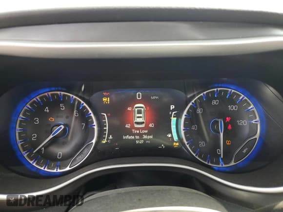 ✅ 2026 Chrysler Pacifica Select • VIN: 2C4RC1BGXTR167555 • Лот: 90015155. Опубликован ранее на Copart с пробегом 5 127 миль. Бесплатный доступ к архиву аукционных продаж из США и подробный отчёт об истории автомобиля на DreamBid. Изображение 9.