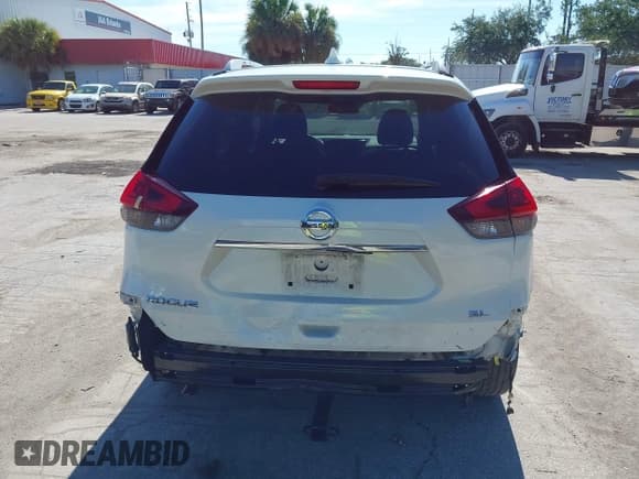 ✅ 2019 Nissan Rogue S • VIN: 5N1AT2MT5KC793367 • Lot: 42943592. Listed on IAAI with 80,478 mi. Free auction sales archive from the USA and detailed vehicle history report at DreamBid. Image 17.