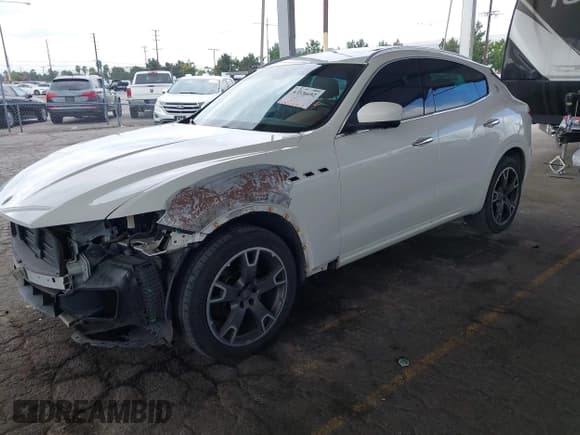 ✅ 2017 Maserati Levante • VIN: ZN661XUA3HX256573 • Лот: 43326692. Опубликован ранее на IAAI с пробегом 49 903 миль. Бесплатный доступ к архиву аукционных продаж из США и подробный отчёт об истории автомобиля на DreamBid. Изображение 18.