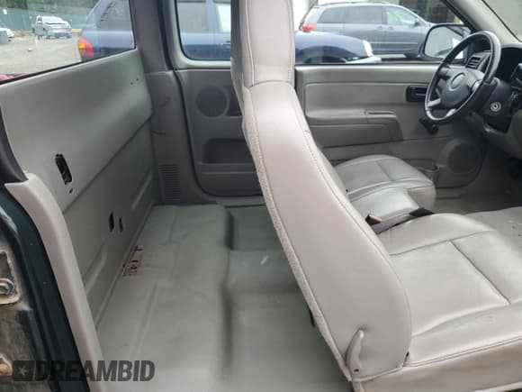 ✅ 2004 Chevrolet Colorado LS ZQ8 • VIN: 1GCCS196948133884 • Лот: 54924535. Опубликован ранее на Copart с пробегом 95 992 миль. Бесплатный доступ к архиву аукционных продаж из США и подробный отчёт об истории автомобиля на DreamBid. Изображение 10.