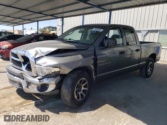 ✅ 2005 Dodge 1500 SLT • VIN: 1D7HA18N75J537817 • Lot: 70058955. Wystawiony na Copart z przebiegiem 221 938 mil. Bezpłatny archiwum sprzedaży aukcyjnych z USA i szczegółowy raport historii pojazdu na DreamBid. Zdjęcie 1.