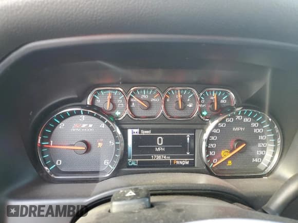 ✅ 2015 Chevrolet Silverado 1500 LT • VIN: 1GCVKREC1FZ371857 • Лот: 43463034. Опубликован ранее на Copart с пробегом 173 634 миль. Бесплатный доступ к архиву аукционных продаж из США и подробный отчёт об истории автомобиля на DreamBid. Изображение 9.