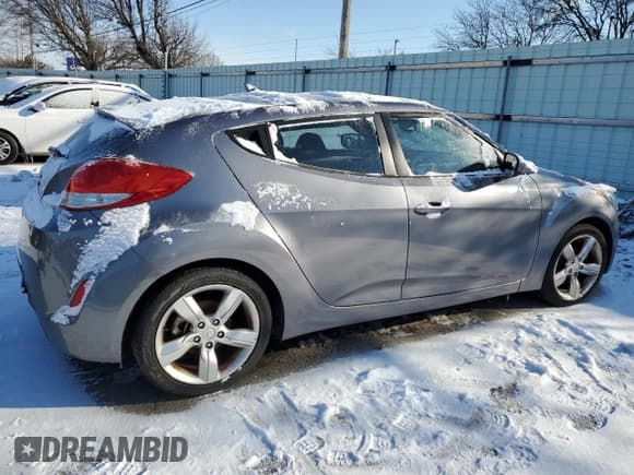 ✅ 2014 Hyundai Veloster • VIN: KMHTC6ADXEU215017 • Lot: 46307205. Wystawiony na Copart z przebiegiem 143 912 mil. Bezpłatny archiwum sprzedaży aukcyjnych z USA i szczegółowy raport historii pojazdu na DreamBid. Zdjęcie 3.