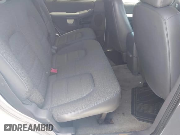 ✅ 2003 Ford Explorer XLS • VIN: 1FMZU62K13ZB55617 • Lot: 43062115. Listed on IAAI with 252,669 mi. Free auction sales archive from the USA and detailed vehicle history report at DreamBid. Image 8.