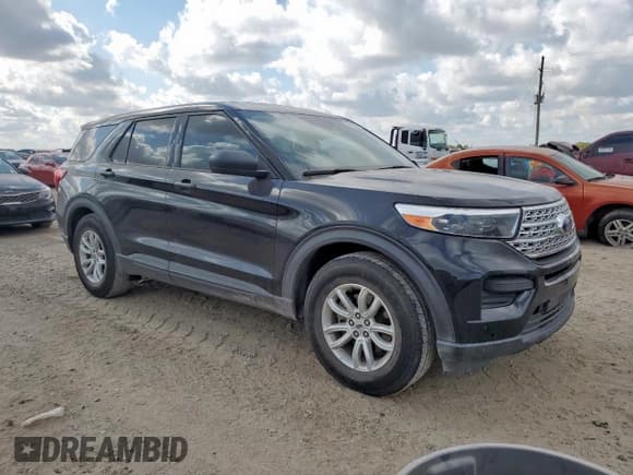 ✅ 2021 Ford Explorer • VIN: 1FMSK7BH1MGA23648 • Lot: 93112995. Wystawiony na Copart z przebiegiem 126 617 mil. Bezpłatny archiwum sprzedaży aukcyjnych z USA i szczegółowy raport historii pojazdu na DreamBid. Zdjęcie 4.