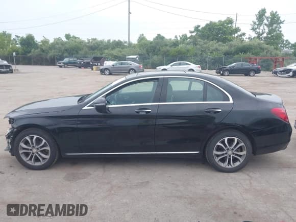 ✅ 2017 Mercedes-Benz C 300 • VIN: WDDWF4KB8HR256544 • Lot: 42723776. Listed on IAAI with 81,376 mi. Free auction sales archive from the USA and detailed vehicle history report at DreamBid. Image 15.