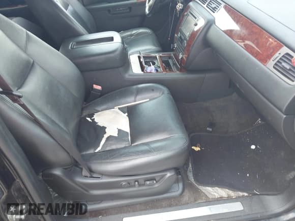 ✅ 2013 Chevrolet Tahoe LTZ • VIN: 1GNSCCE0XDR151771 • Lot: 43088780. Listed on IAAI with 191,788 mi. Free auction sales archive from the USA and detailed vehicle history report at DreamBid. Image 5.