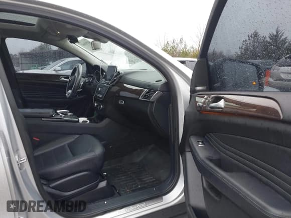 ✅ 2016 Mercedes-Benz GLE 450 AMG • VIN: 4JGED6EB6GA006988 • Lot: 41515687. Wystawiony na IAAI z przebiegiem 119 028 mil. Bezpłatny archiwum sprzedaży aukcyjnych z USA i szczegółowy raport historii pojazdu na DreamBid. Zdjęcie 5.