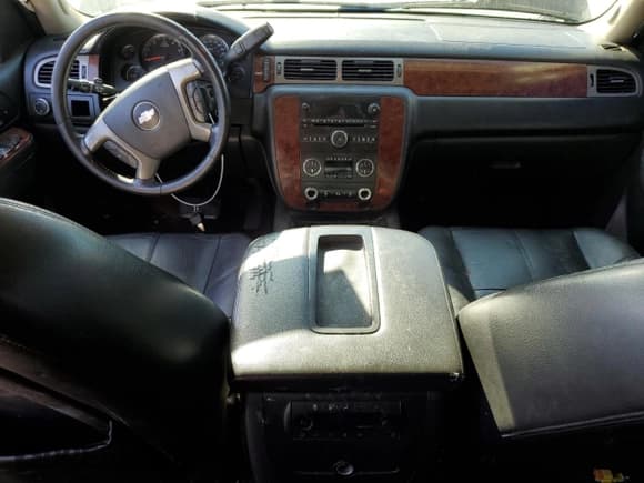 ✅ 2012 Chevrolet Tahoe LT • VIN: 1GNSCBE06CR317597 • Lot: 70597795. Listed on Copart with 178,384 mi. Free auction sales archive from the USA and detailed vehicle history report at DreamBid. Image 8.