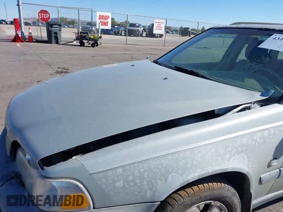 ✅ 2000 Volvo V70 • VIN: YV1LZ56D8Y2693856 • Lot: 43169848. Listed on IAAI with Not provided. Free auction sales archive from the USA and detailed vehicle history report at DreamBid. Image 6.