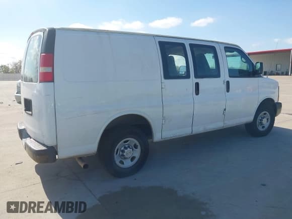 ✅ 2013 Chevrolet Express Cargo • VIN: 1GCWGFCA0D1184837 • Lot: 43776498. Listed on IAAI with 198,442 mi. Free auction sales archive from the USA and detailed vehicle history report at DreamBid. Image 4.